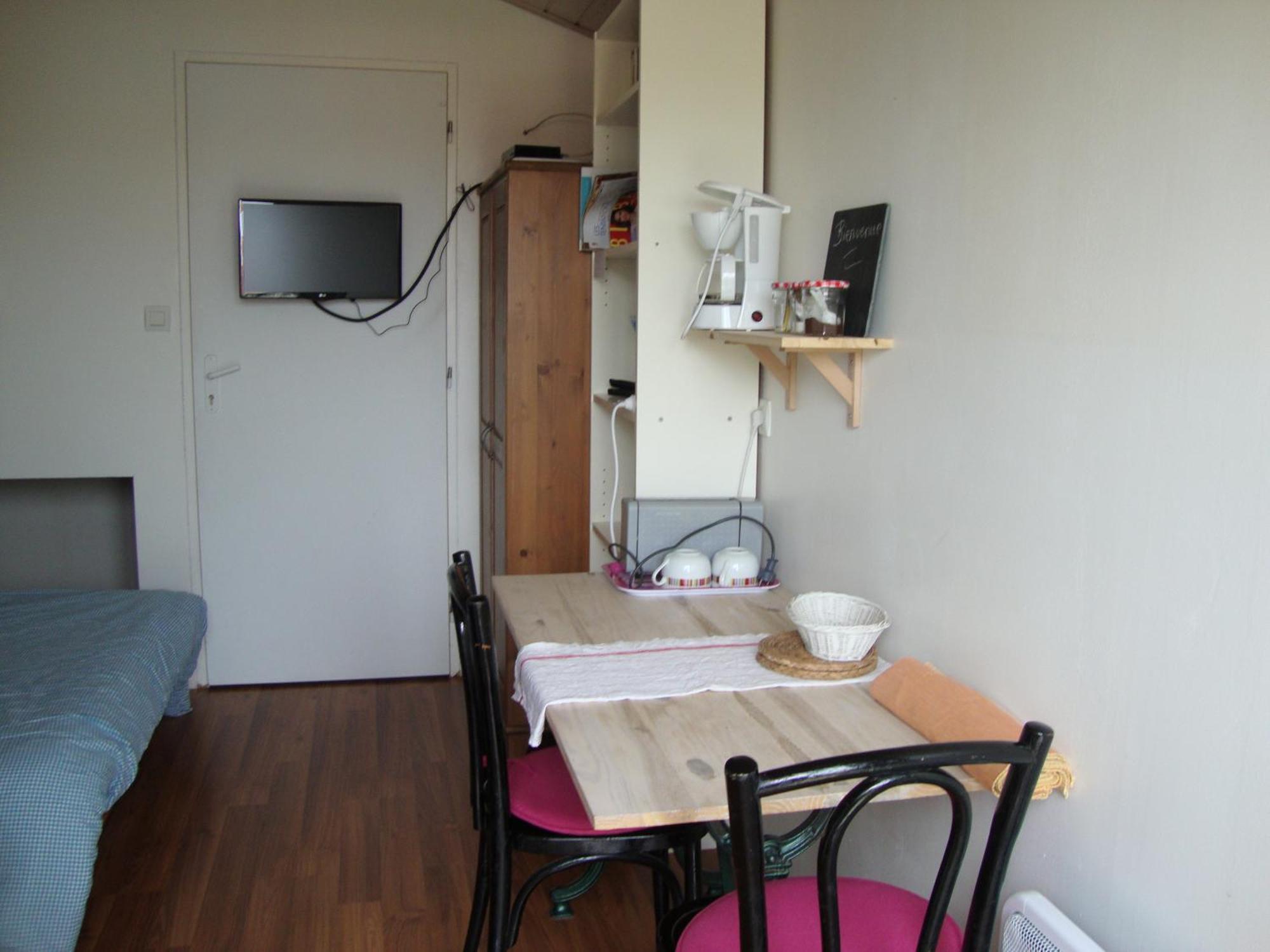 STUDIO indépendant DRAPS fournis VRAI lit WIFI vélos 700m OCEAN Bretignolles-sur-Mer Extérieur photo